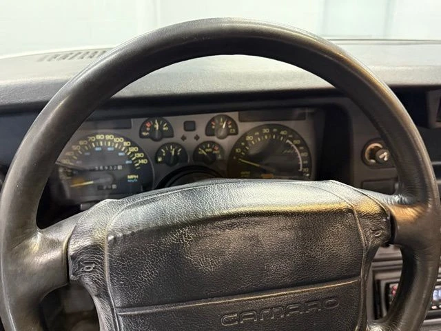 1990 Chevrolet - Image 15 of 21