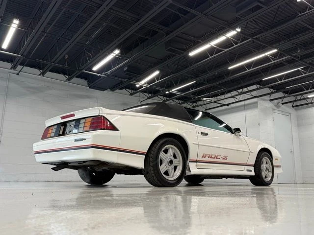 1990 Chevrolet - Image 10 of 21