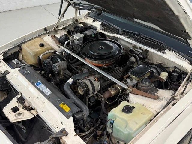 1990 Chevrolet - Image 20 of 21
