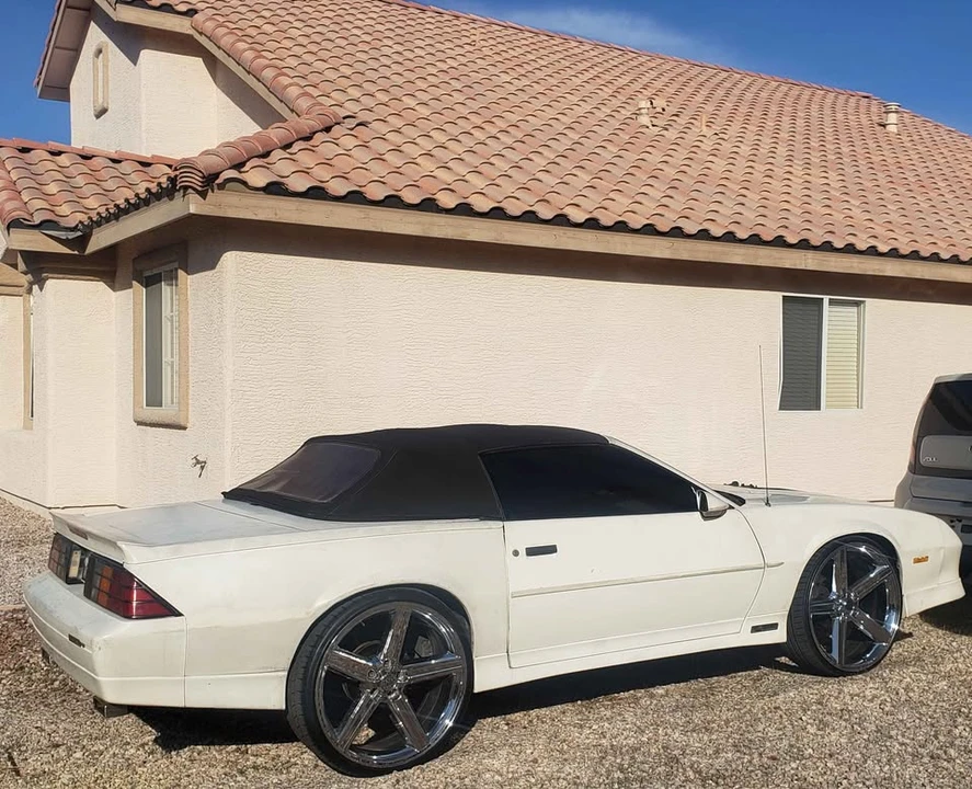 1990 Chevrolet Camaro 3rd Gen - Image 3 of 4