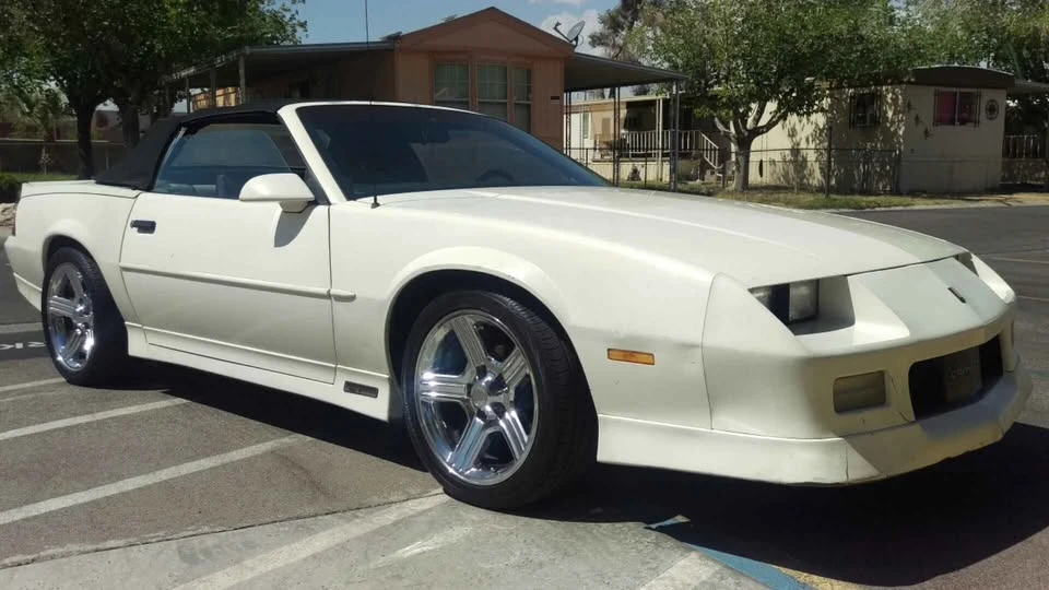 1990 Chevrolet Camaro 3rd Gen - Image 2 of 4