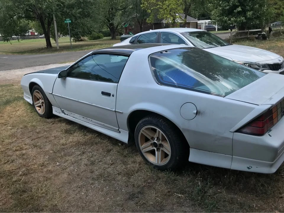 1990 Chevrolet Camaro 3rd Gen - Image 2 of 11