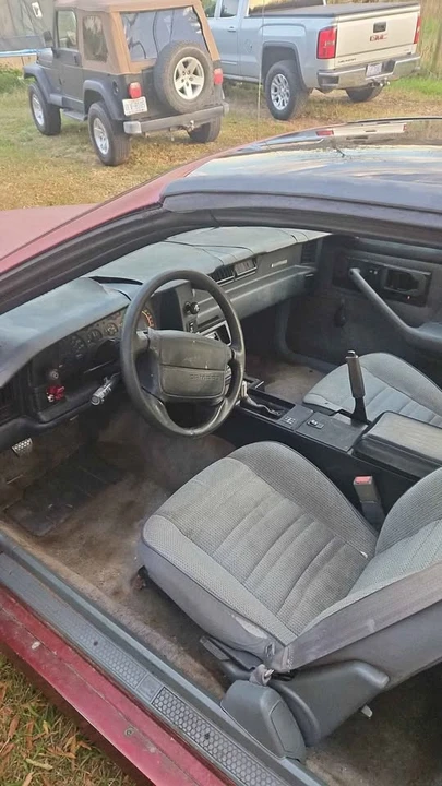 1990 Chevrolet Camaro 3rd Gen - Image 4 of 8