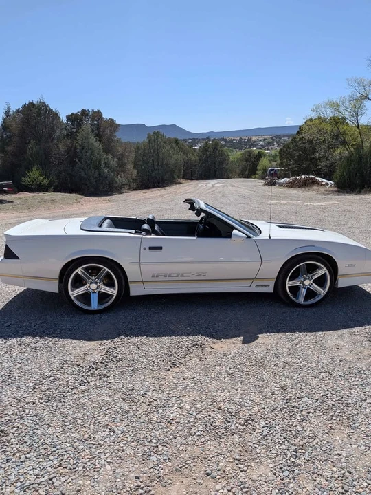 1990 Chevrolet Camaro - Image 2 of 19