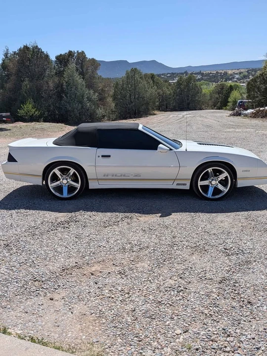 1990 Chevrolet Camaro - Image 6 of 19