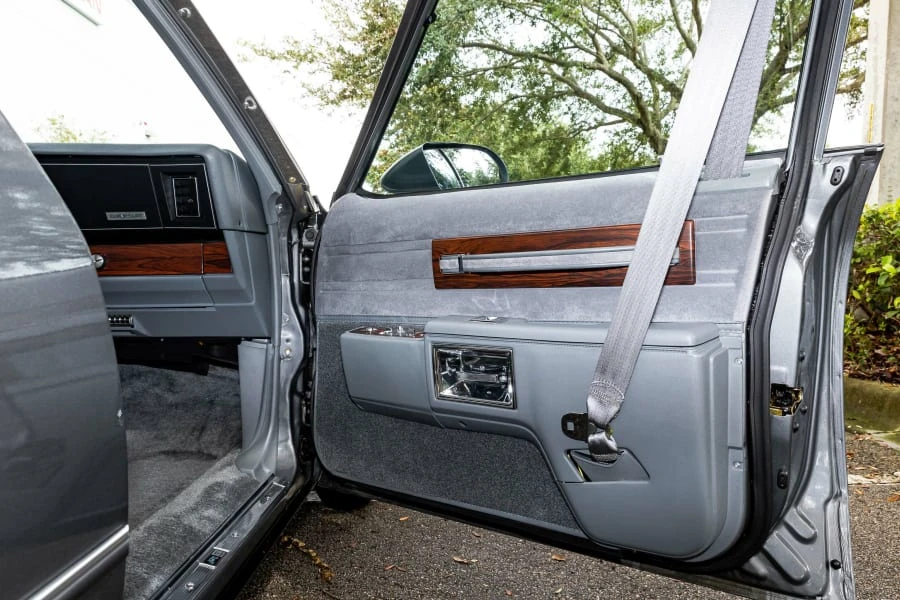 1990 Chevrolet Caprice - Image 28 of 31