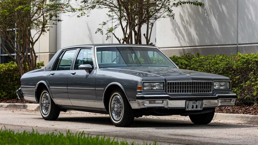 1990 Chevrolet Caprice - Image 31 of 31