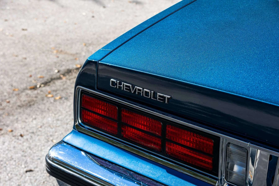 1990 Chevrolet Caprice - Image 11 of 23