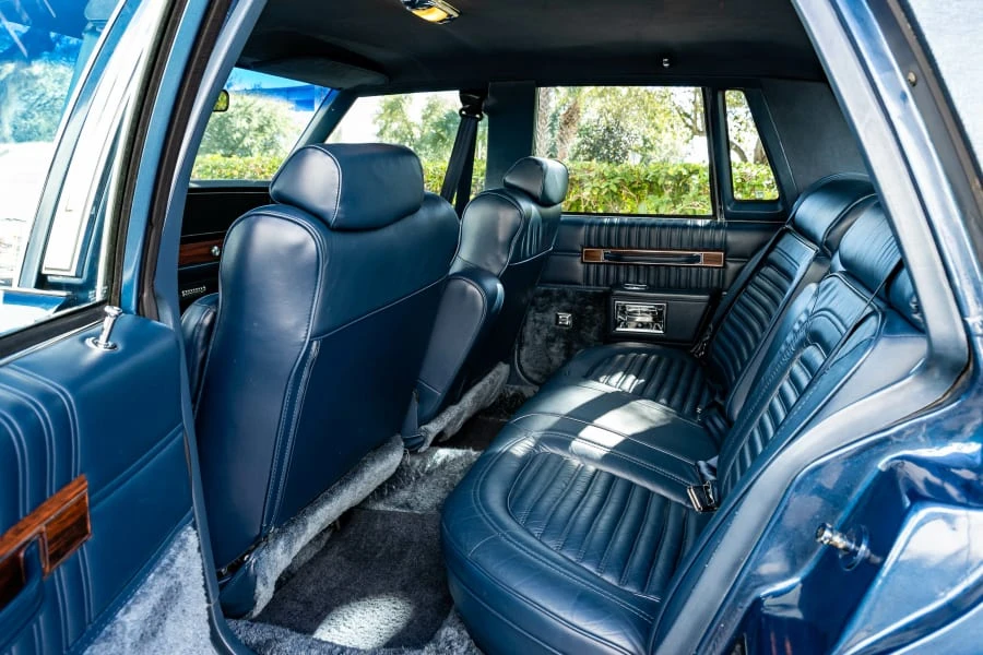 1990 Chevrolet Caprice - Image 7 of 23