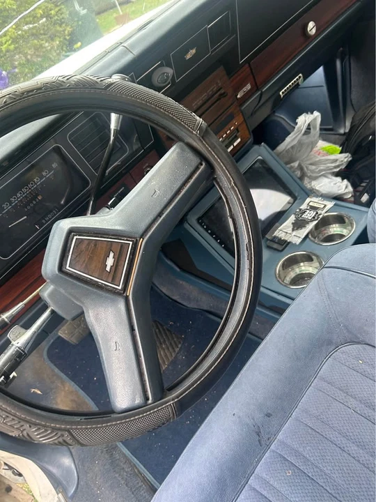 1990 Chevrolet Caprice - Image 8 of 9