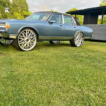 1990 Chevrolet Caprice Classic Sedan 4D