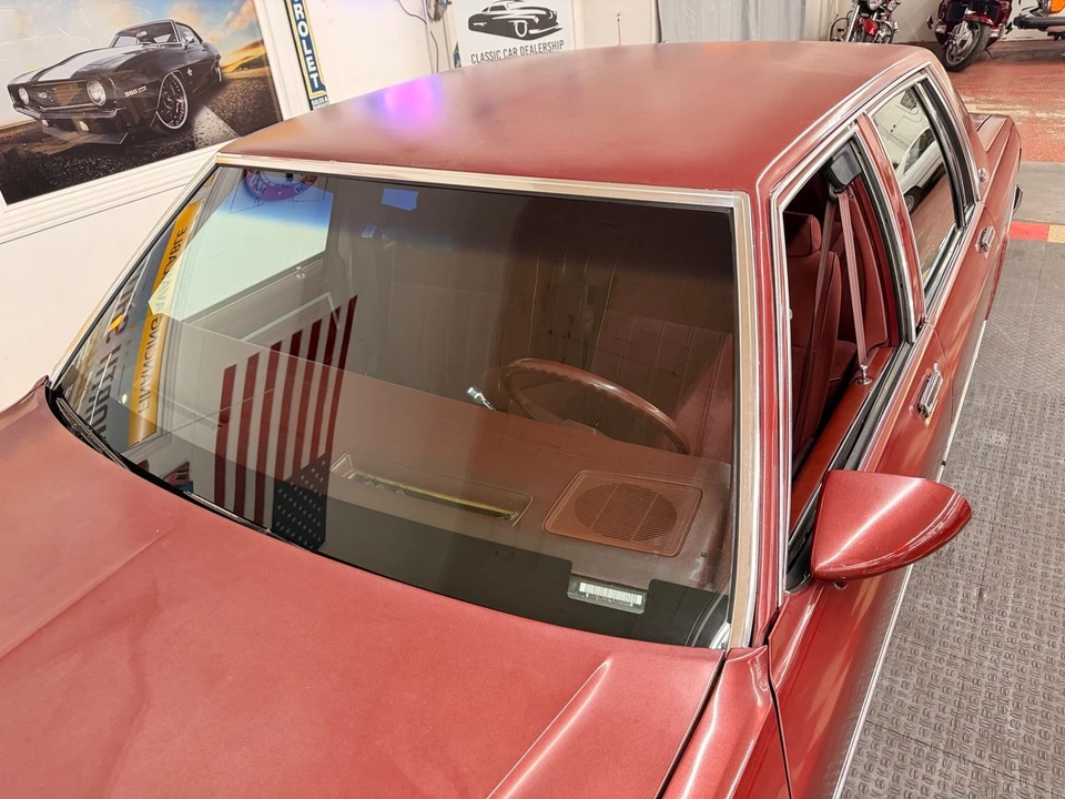 1990 Chevrolet Caprice - Image 10 of 21
