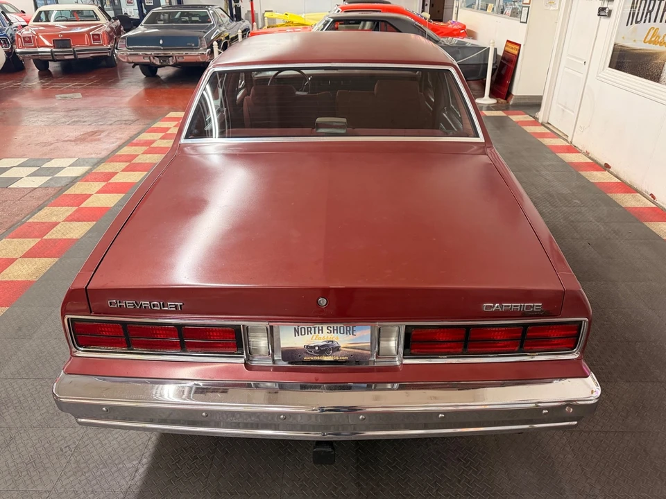 1990 Chevrolet Caprice - Image 14 of 21