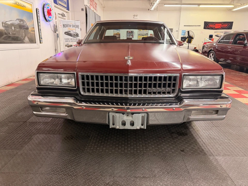 1990 Chevrolet Caprice - Image 8 of 21