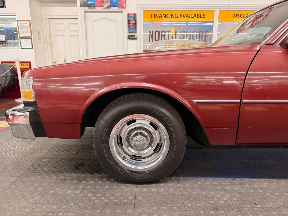 1990 Chevrolet Caprice - Image 17 of 21