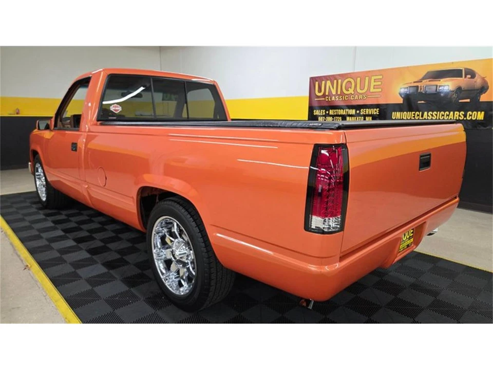 1990 Chevrolet C/K 4th Gen - Image 6 of 31