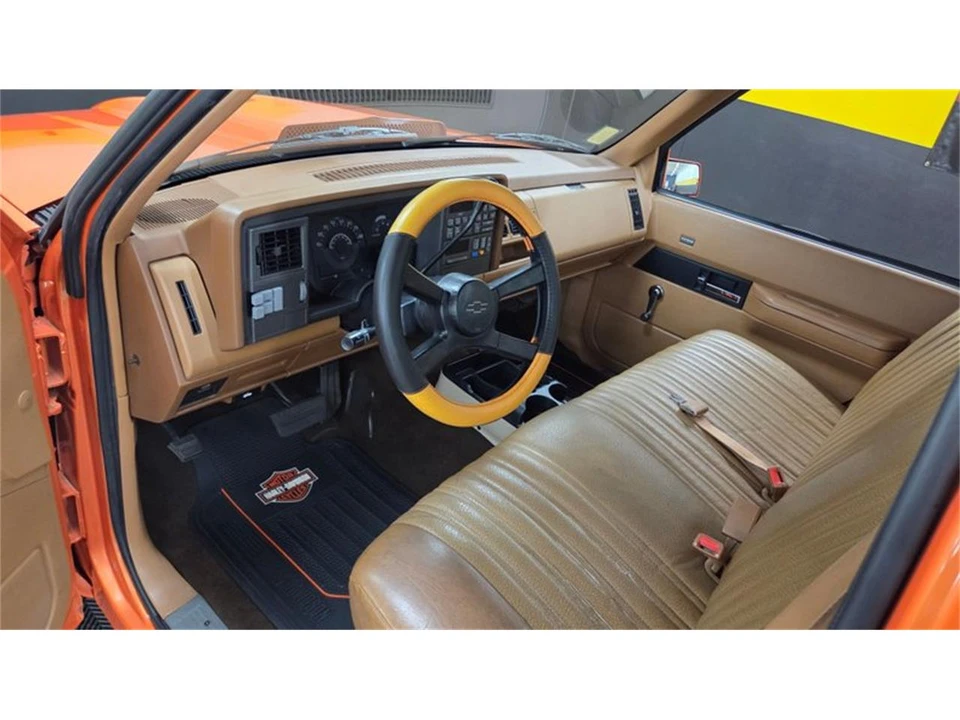 1990 Chevrolet C/K 4th Gen - Image 24 of 31