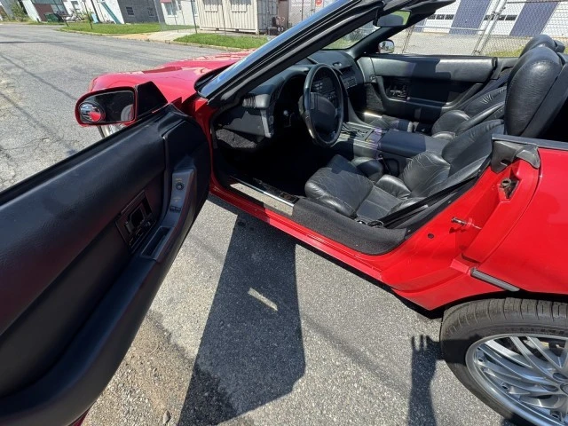 1990 Chevrolet Corvette C4 - Image 17 of 24