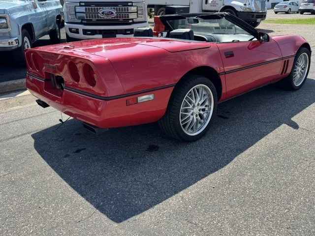 1990 Chevrolet Corvette C4 - Image 15 of 24