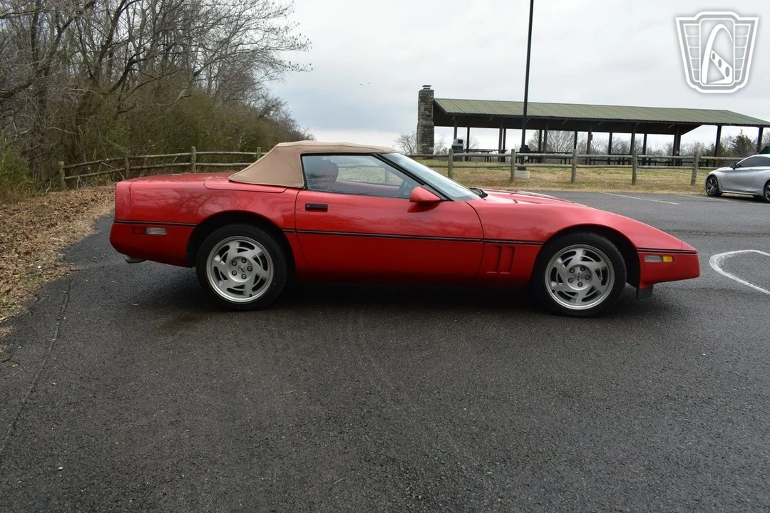 1990 Chevrolet Corvette C4 - Image 15 of 21