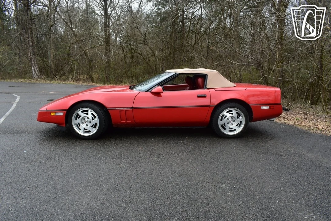 1990 Chevrolet Corvette C4 - Image 11 of 21