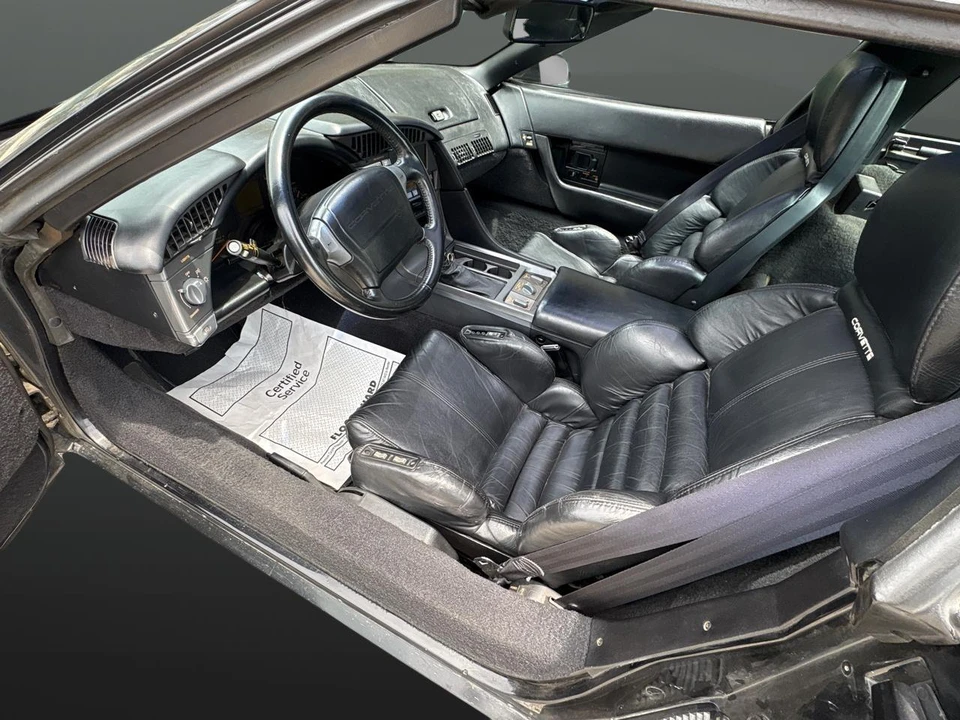 1990 Chevrolet Corvette C4 - Image 18 of 31