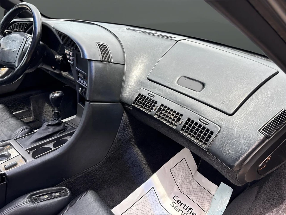 1990 Chevrolet Corvette C4 - Image 22 of 31