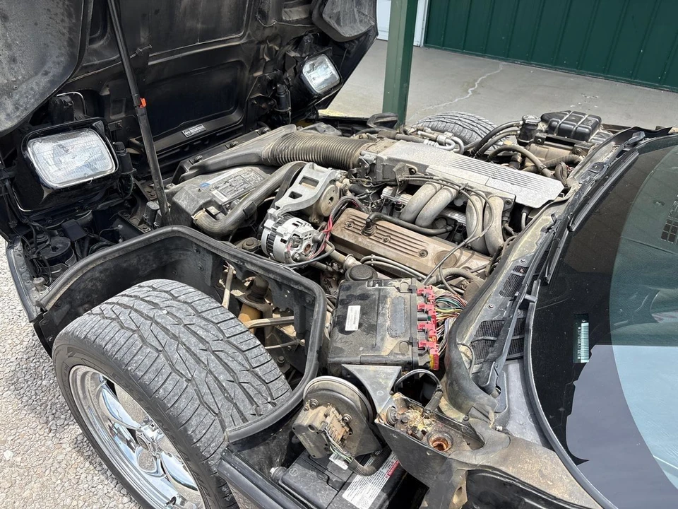 1990 Chevrolet Corvette C4 - Image 29 of 31