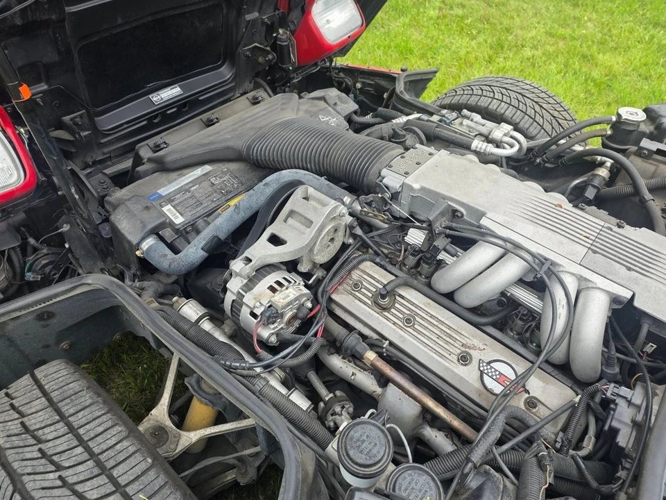 1990 Chevrolet Corvette C4 - Image 26 of 31