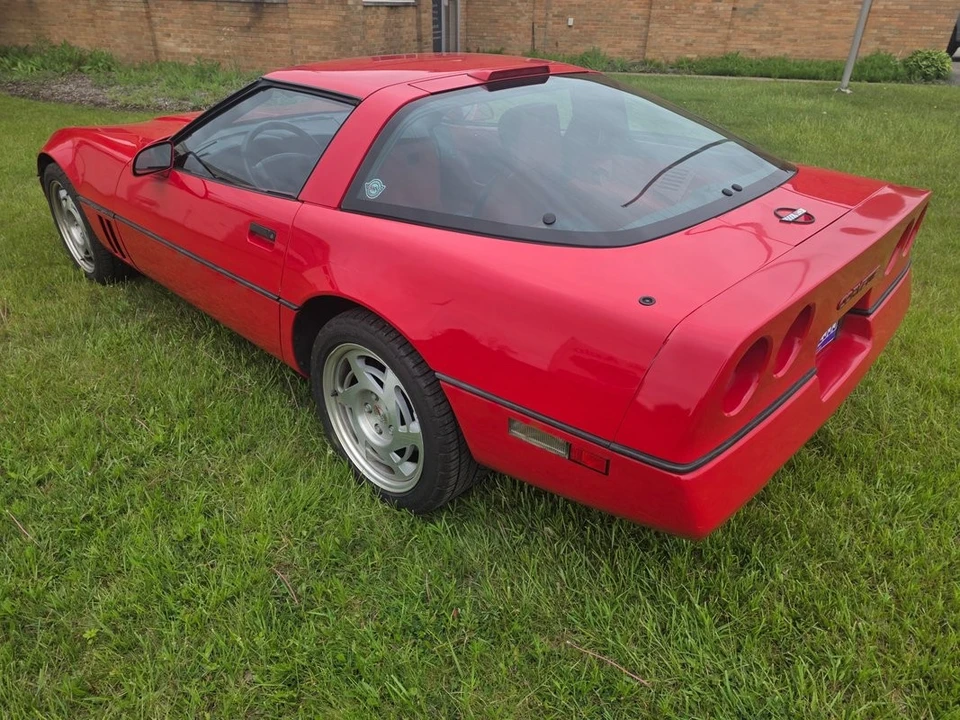 1990 Chevrolet Corvette C4 - Image 10 of 31