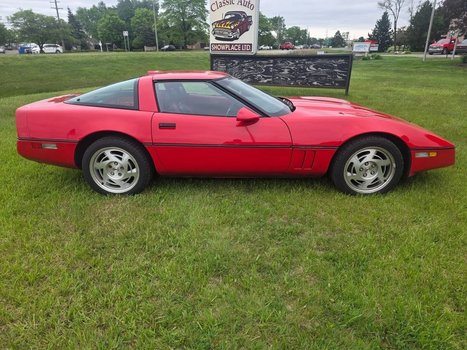 1990 Chevrolet Corvette C4 - Image 15 of 31