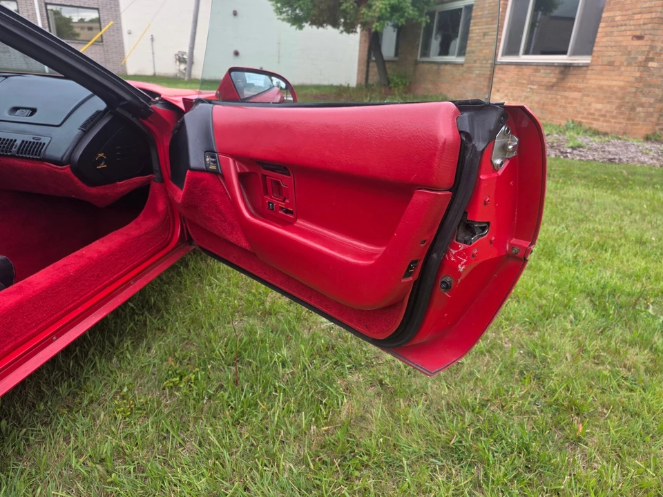 1990 Chevrolet Corvette C4 - Image 30 of 31