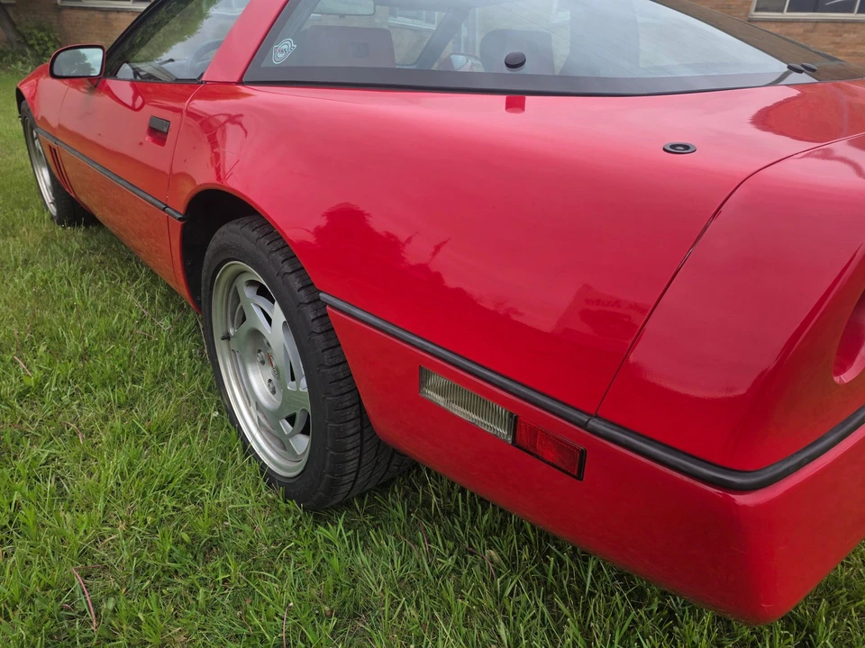 1990 Chevrolet Corvette C4 - Image 12 of 31