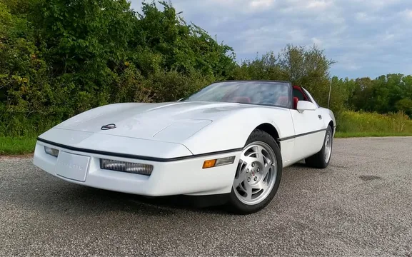 1990 Chevrolet Corvette C4 - Image 2 of 19