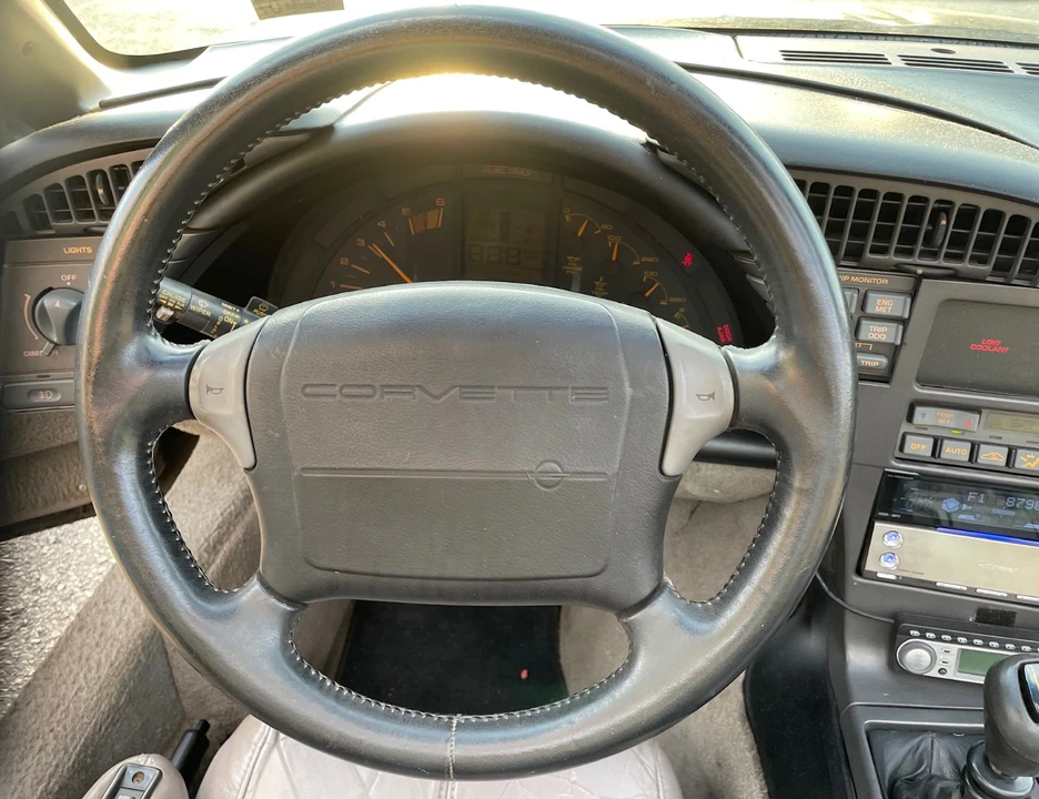 1990 Chevrolet Corvette C4 - Image 23 of 31