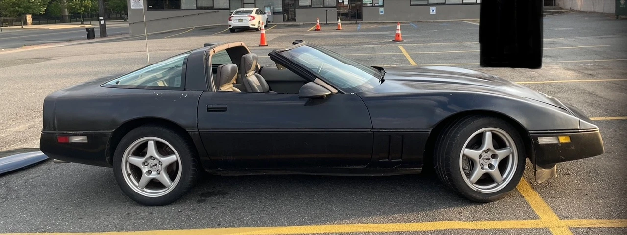 1990 Chevrolet Corvette C4 - Image 8 of 31