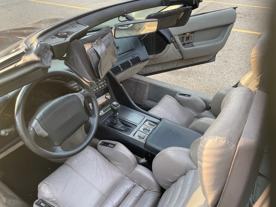 1990 Chevrolet Corvette C4 - Image 21 of 31
