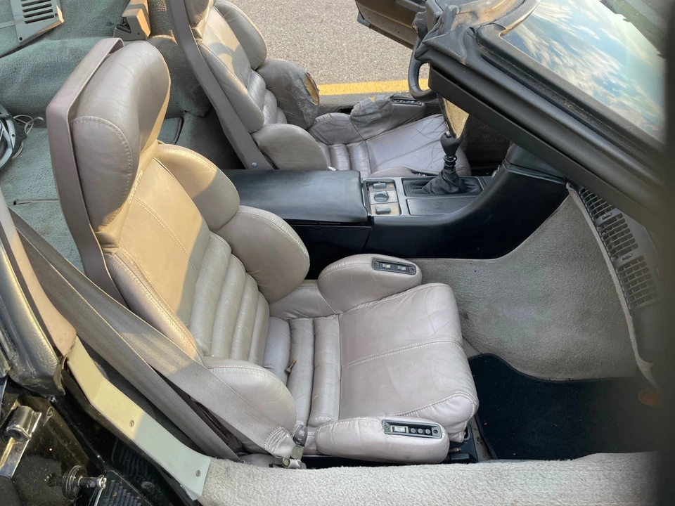 1990 Chevrolet Corvette C4 - Image 18 of 31