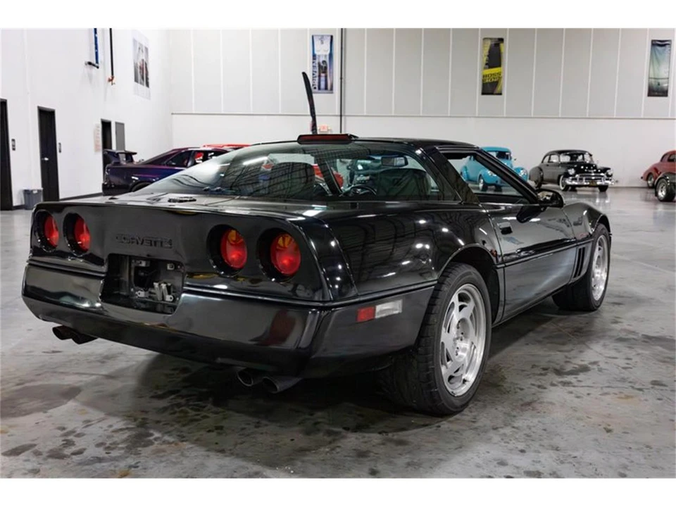 1990 Chevrolet Corvette C4 - Image 6 of 31