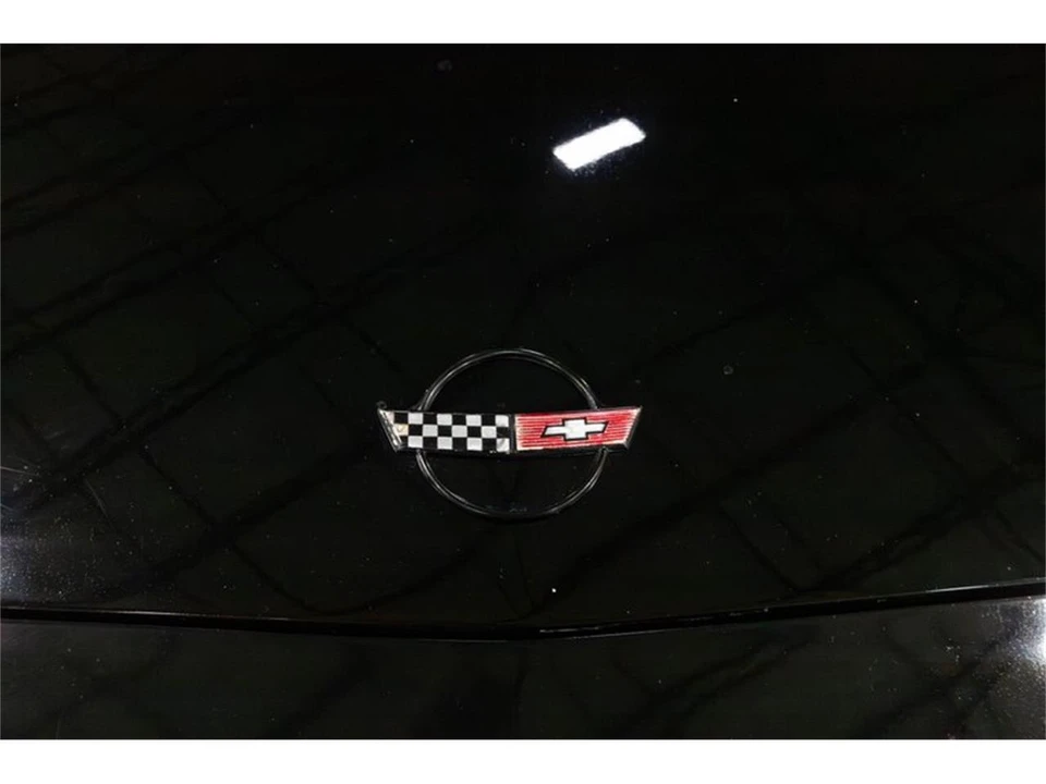 1990 Chevrolet Corvette C4 - Image 21 of 31