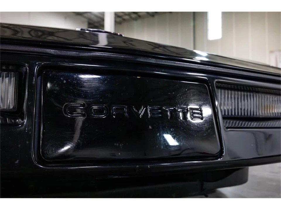 1990 Chevrolet Corvette C4 - Image 22 of 31