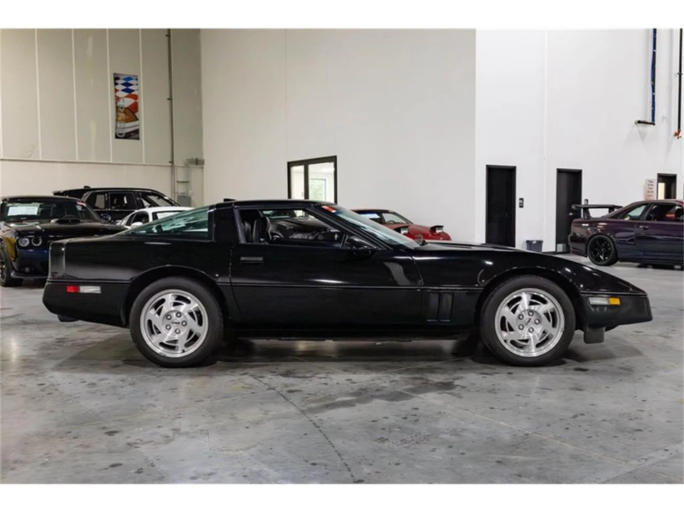 1990 Chevrolet Corvette C4 - Image 7 of 31