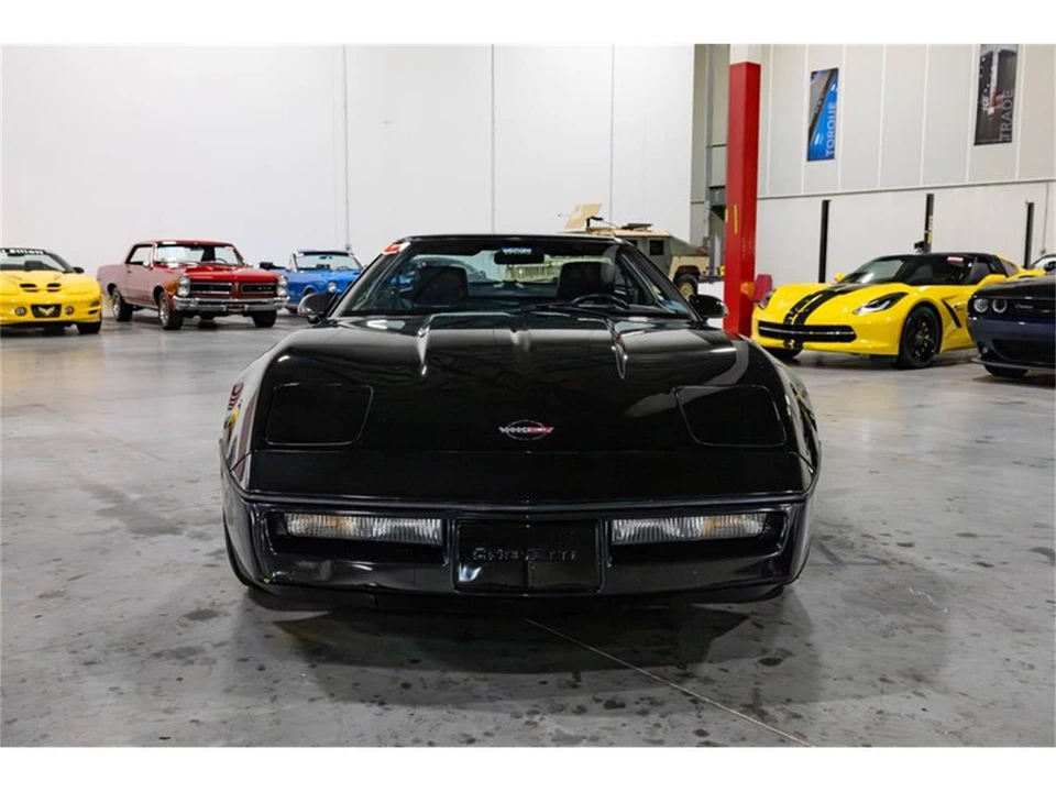 1990 Chevrolet Corvette C4 - Image 9 of 31