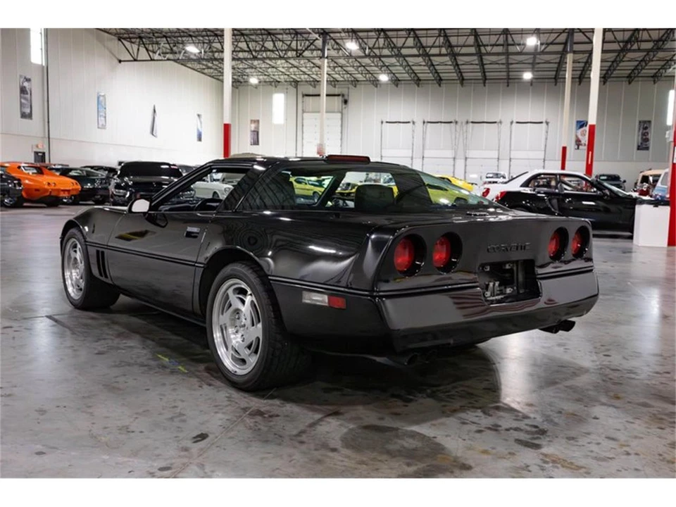 1990 Chevrolet Corvette C4 - Image 4 of 31