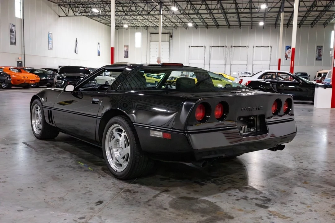 1990 Chevrolet Corvette C4 - Image 4 of 31