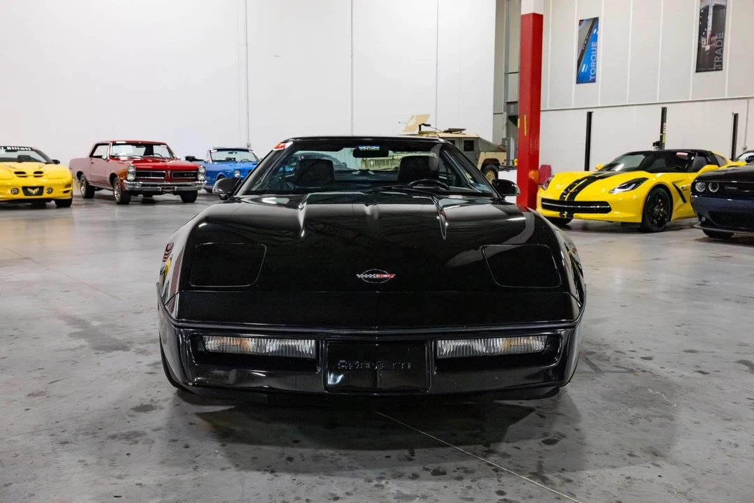 1990 Chevrolet Corvette C4 - Image 9 of 31