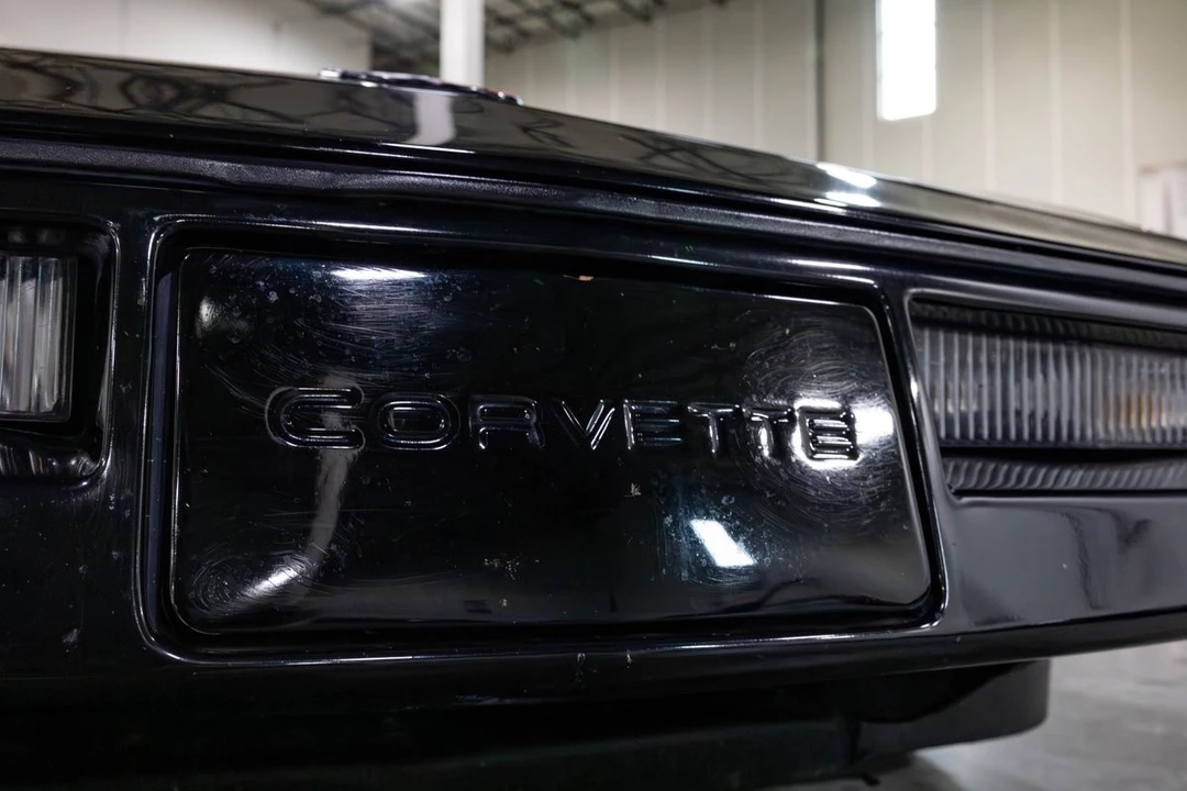 1990 Chevrolet Corvette C4 - Image 22 of 31