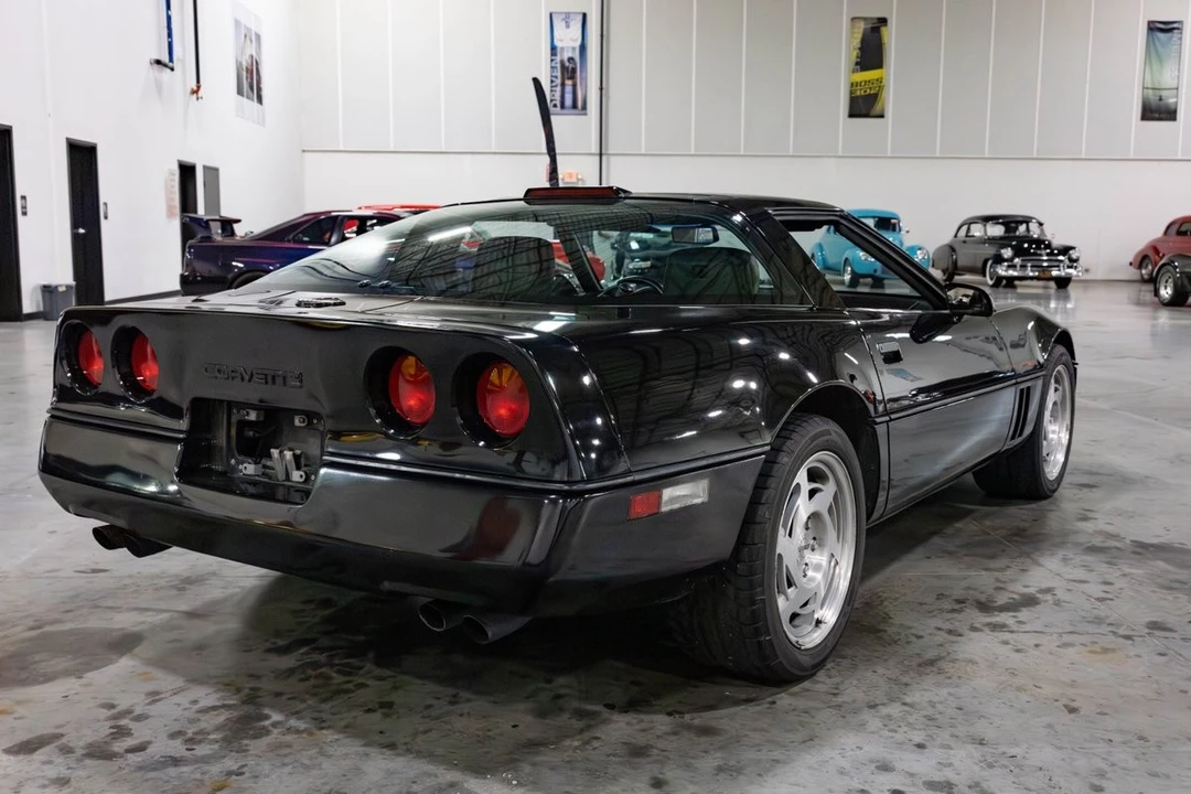 1990 Chevrolet Corvette C4 - Image 6 of 31