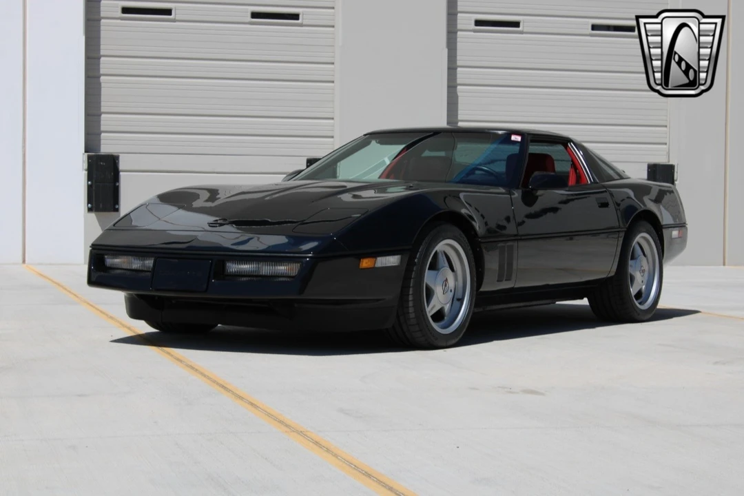 1990 Chevrolet Corvette C4 - Image 3 of 12