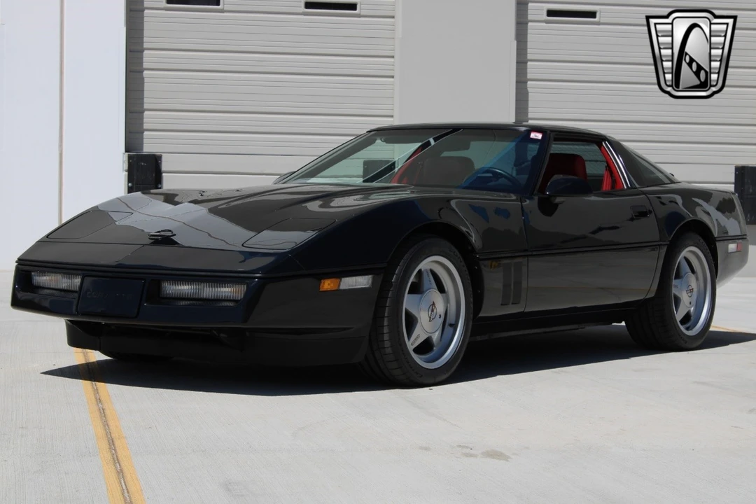 1990 Chevrolet Corvette C4 - Image 4 of 12
